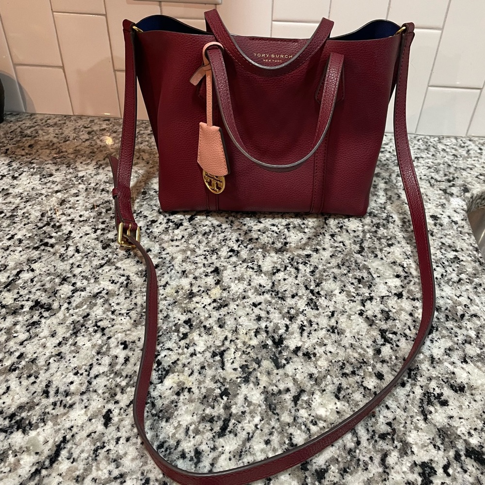 Tory Burch Small Perry Triple compartment tote bag - Burgundy